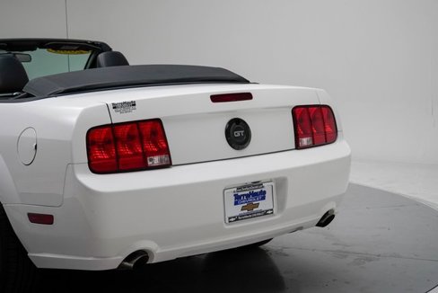 Used 2005 Ford Mustang GT Premium image 4