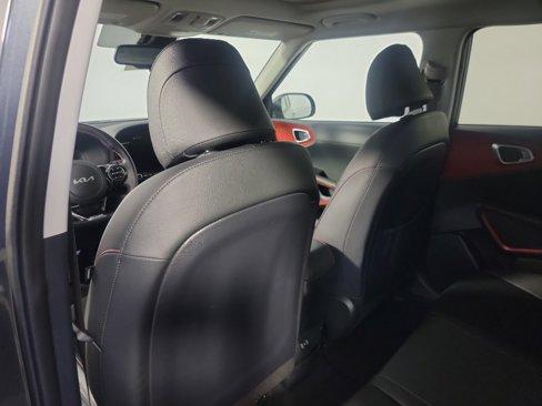 Certified 2023 Kia Soul GT-Line image 18