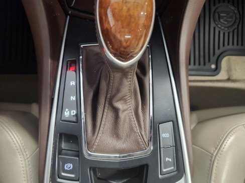 Used 2014 Cadillac SRX Luxury image 19