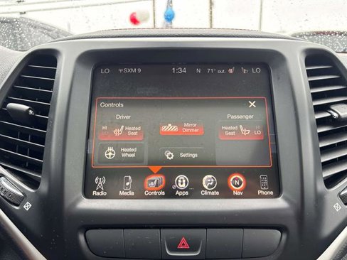 Used 2015 Jeep Cherokee Limited image 20