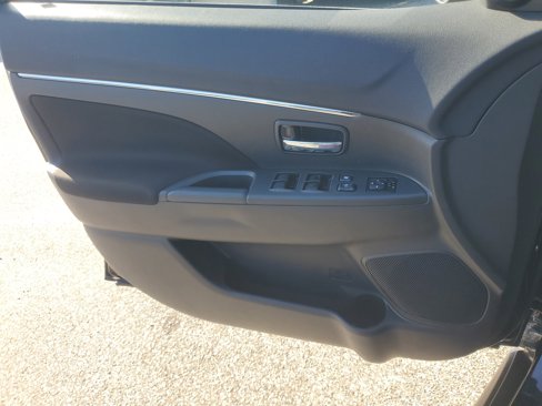 Used 2023 Mitsubishi Outlander Sport ES image 16