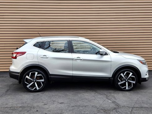 Used 2021 Nissan Rogue Sport SL image 7