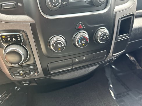 Used 2017 RAM 1500 Express w/ Express Value Package image 26