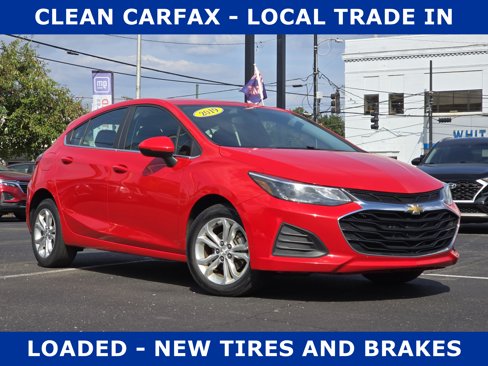 Used 2019 Chevrolet Cruze LT image 1