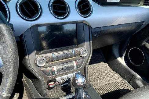 Used 2017 Ford Mustang Premium image 35