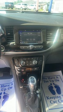 Used 2022 Buick Encore Preferred image 14
