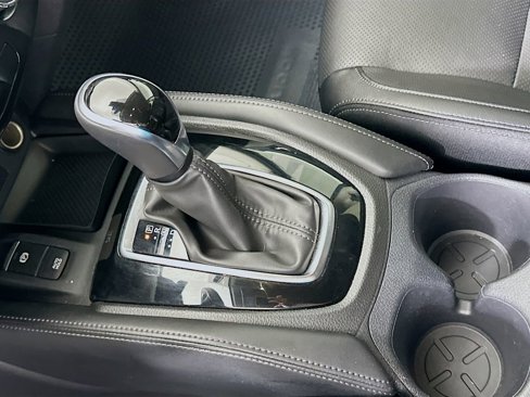 Used 2020 Nissan Rogue SL w/ Premium Package image 16