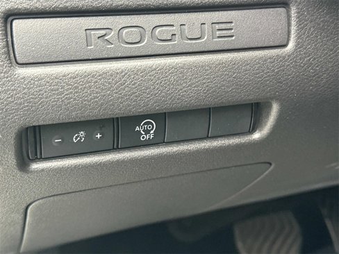 Certified 2024 Nissan Rogue S image 19