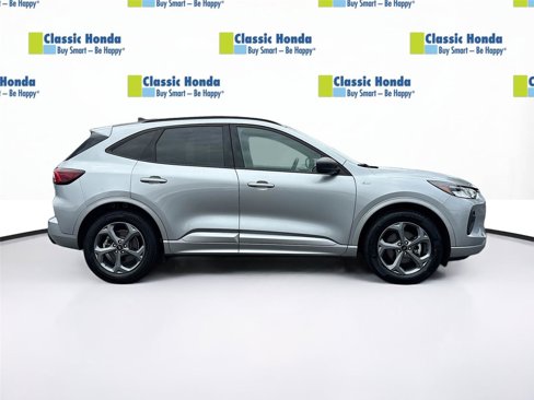 Used 2024 Ford Escape ST-Line w/ Cold Weather Package image 9