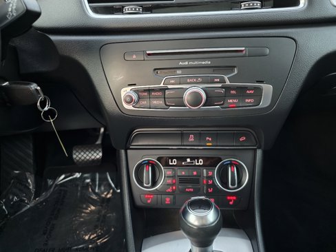 Used 2018 Audi Q3 2.0T Premium image 59