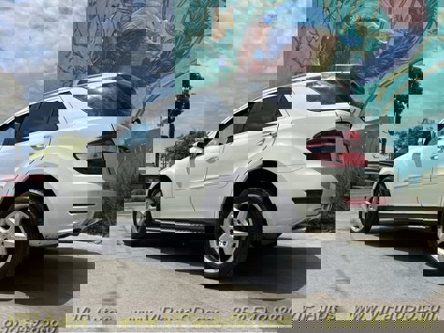 Used 2009 Mercedes-Benz ML 550 4MATIC image 3