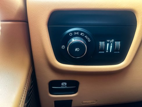Used 2024 Jeep Grand Cherokee Summit image 20
