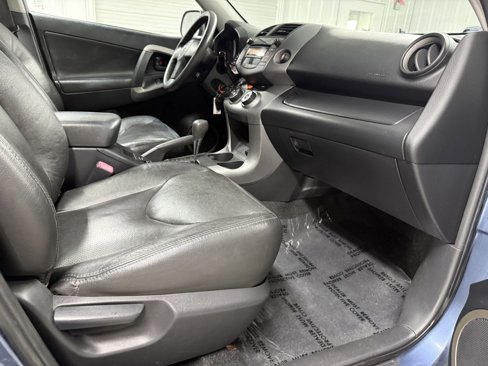 Used 2007 Toyota RAV4 Sport image 32