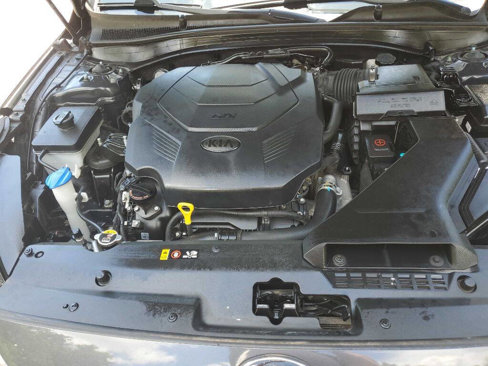 Used 2017 Kia Cadenza Limited image 7
