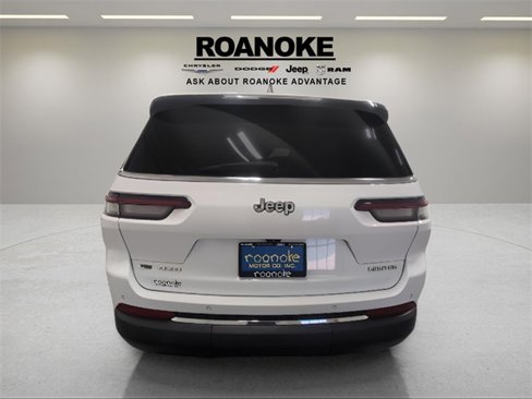 Used 2022 Jeep Grand Cherokee L Limited image 4