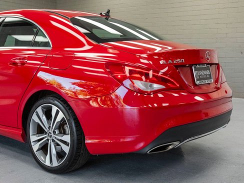Used 2018 Mercedes-Benz CLA 250 image 33