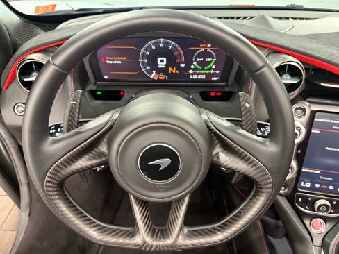 Used 2021 McLaren 720S Performance image 10