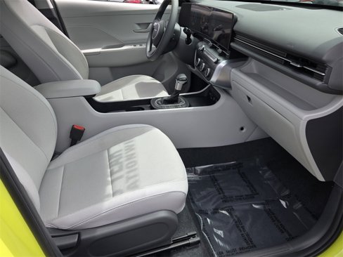 Certified 2024 Hyundai Kona SE image 15