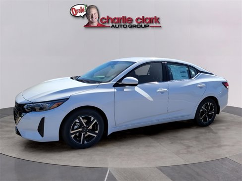 Used 2024 Nissan Sentra SV w/ All-Weather Package image 2