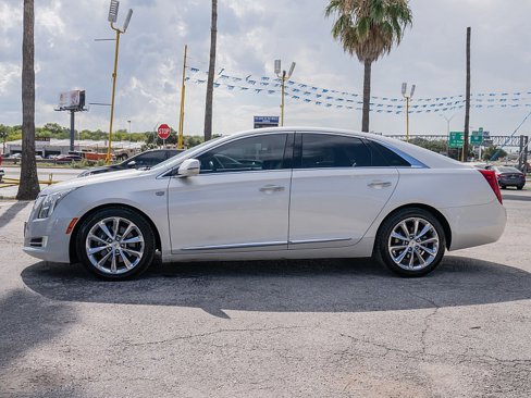 Used 2014 Cadillac XTS Luxury w/ Driver Awareness Package image 8