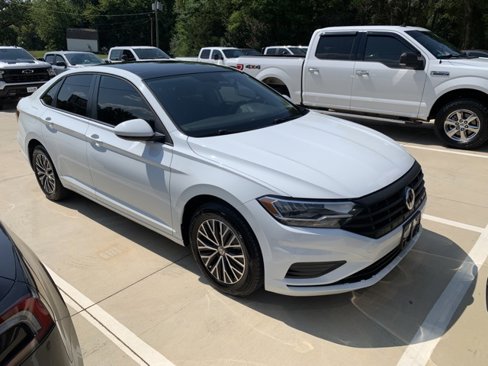 Used 2020 Volkswagen Jetta SE w/ SE Cold Weather Package image 1