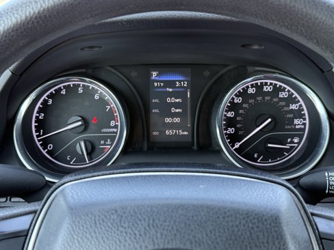 Used 2019 Toyota Camry LE image 31