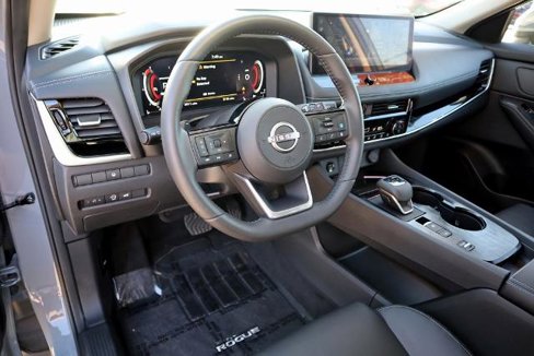 Certified 2024 Nissan Rogue SL image 18