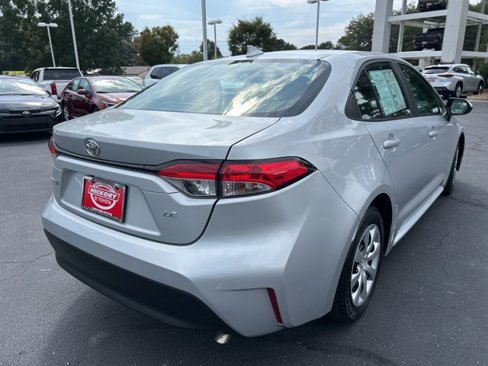 Used 2024 Toyota Corolla LE image 5