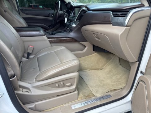 Used 2016 Chevrolet Tahoe LT image 9