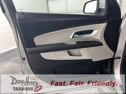 Used 2011 Chevrolet Equinox LT w/ Driver Convenience Package image 26
