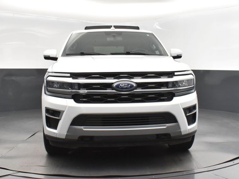 Used 2023 Ford Expedition Limited image 10