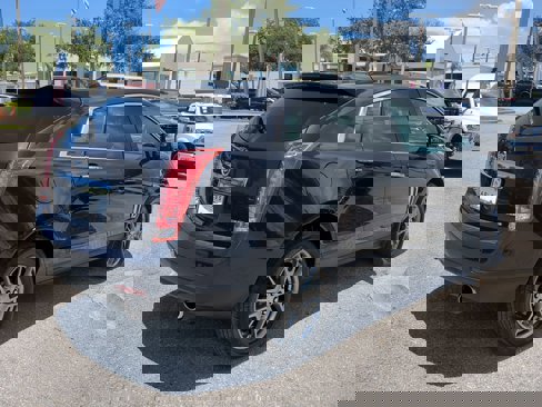 Used 2014 Cadillac SRX Luxury w/ Driver Awareness Package image 5