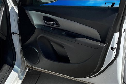 Used 2014 Chevrolet Cruze LS image 24