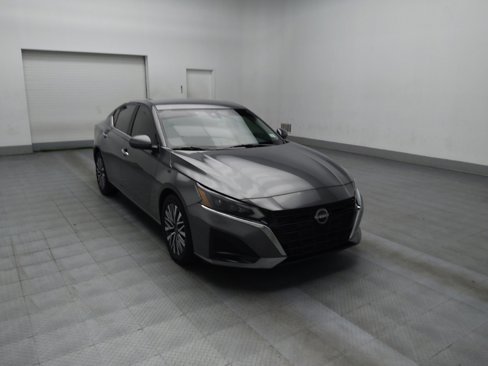 Used 2023 Nissan Altima 2.5 SV image 13