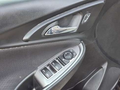 Used 2022 Chevrolet Malibu LT image 10