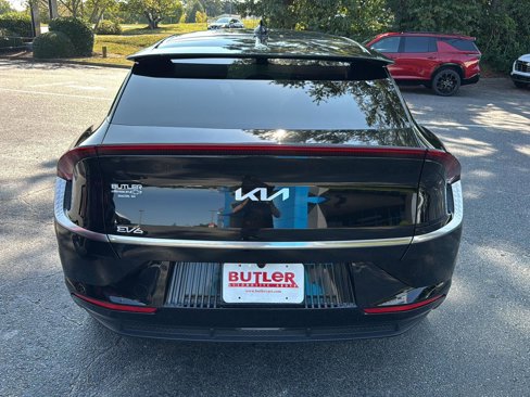 Used 2022 Kia EV6 Wind image 4