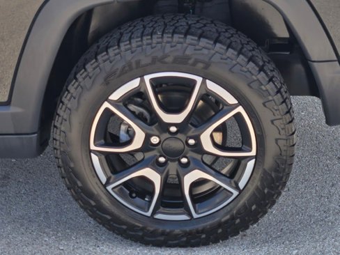 Certified 2024 Jeep Compass Trailhawk image 14
