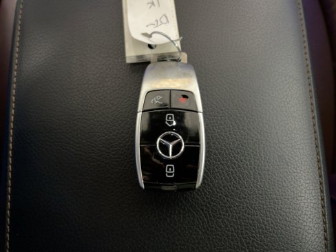 Used 2019 Mercedes-Benz S 450 Sedan image 33
