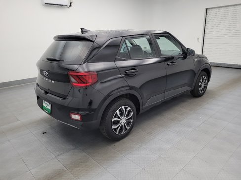 Used 2020 Hyundai Venue SE image 10