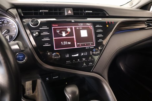 Used 2019 Toyota Camry LE image 5