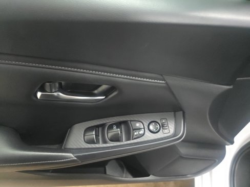 Used 2023 Nissan Sentra SV image 17