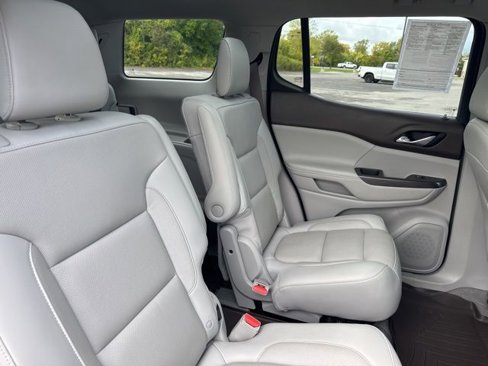 Used 2018 GMC Acadia SLT image 16