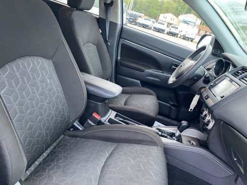 Used 2020 Mitsubishi Outlander Sport SE image 8