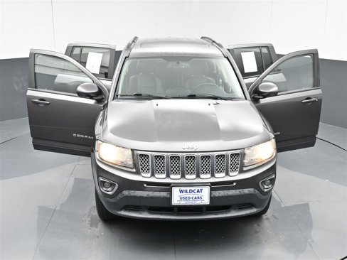 Used 2015 Jeep Compass 4WD image 37