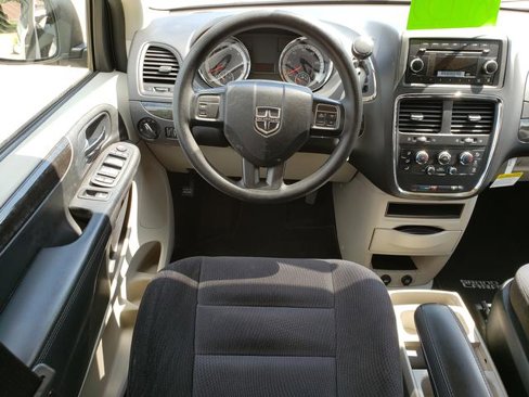 Used 2015 Dodge Grand Caravan SE w/ Quick Order Package 29E SE image 14