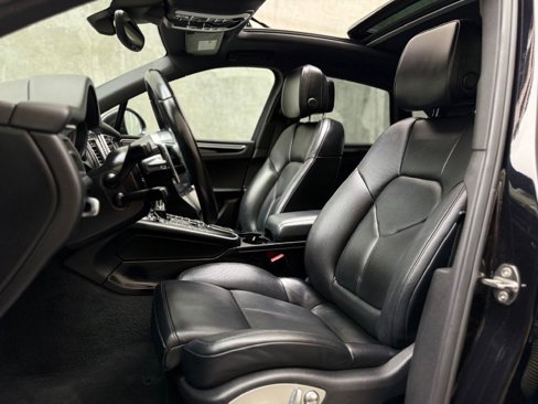 Used 2018 Porsche Macan S image 19