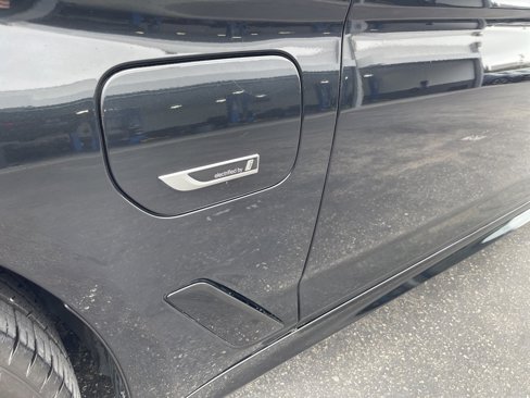 Used 2022 BMW 530e w/ Premium Package image 23
