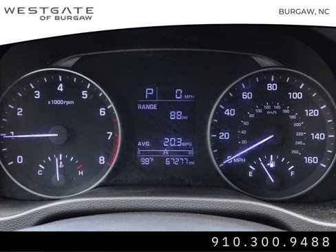 Used 2017 Hyundai Elantra SE image 21