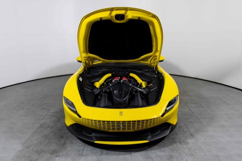Used 2023 Ferrari Roma image 3