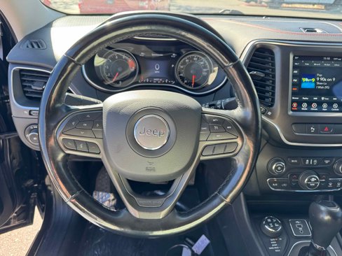 Used 2020 Jeep Cherokee Trailhawk w/ Comfort/Convenience Group image 18